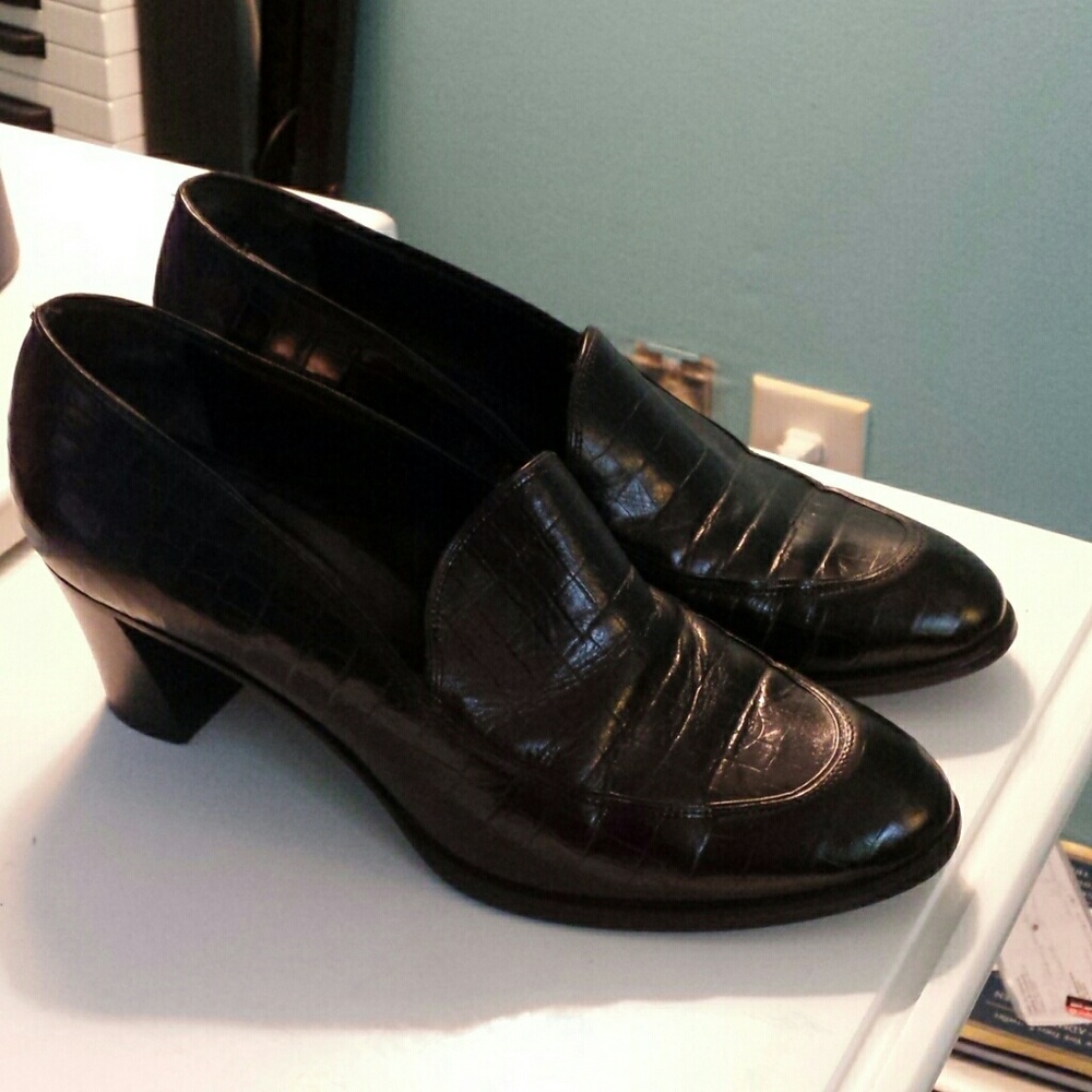 Giorgio Armani Black Vintage Heels